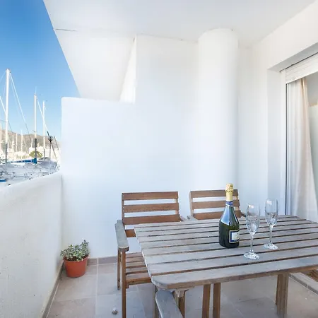 Royal Marina Ii Apartment